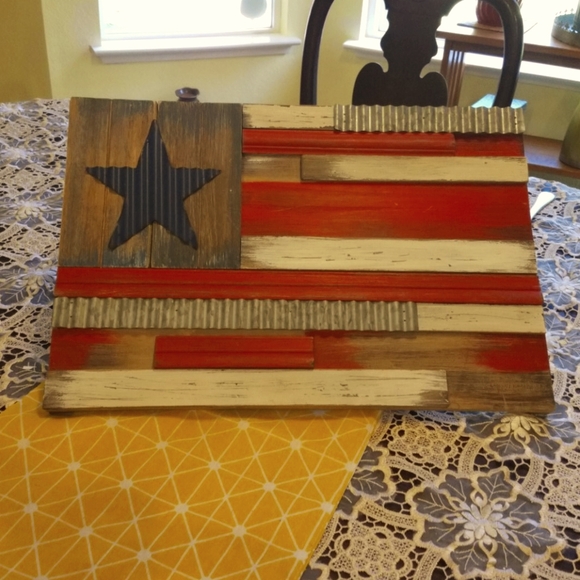 Ashland Other - Wooden / Metal  " Flag" Art